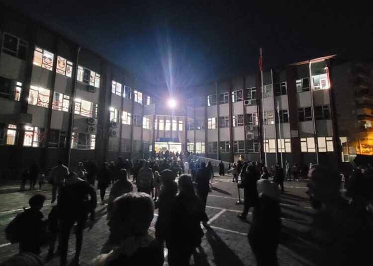 Kış saati uygulaması yok… MEB'den 'okul saatleri gün doğumu ve batımına göre ayarlansın' genelgesi 1 Kış saati uygulaması yok… MEB’den ‘okul saatleri gün doğumu ve batımına göre ayarlansın’ genelgesi