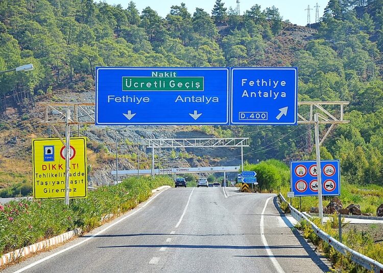 Muğla’da ücretsiz olacağı söylenen tünelin geçiş ücretine 3. kez zam yapıldı