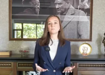 Gülşah Durbay'dan 'Özgür Özel'le ilişki' iddialarına sert tepki: Bu alçakları mahkum ettireceğim 6 Gülşah Durbay’dan ‘Özgür Özel’le ilişki’ iddialarına sert tepki: Bu alçakları mahkum ettireceğim