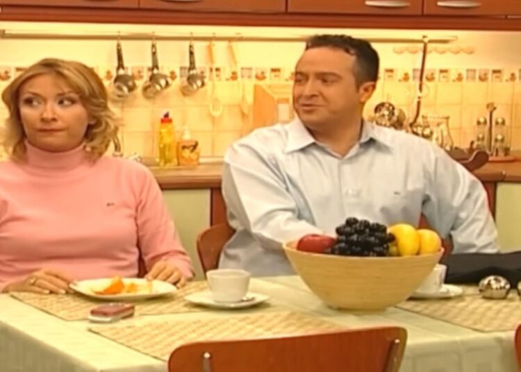 Vural Çelik paylaşımı tepki çeken Gülse Birsel'den ikinci açıklama: Sanki benim yüzümden... 1 Vural Çelik paylaşımı tepki çeken Gülse Birsel’den ikinci açıklama: Sanki benim yüzümden…