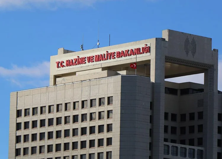 Bakanlık vergi artışını cari açıkla savundu 1 Hazine ve Maliye Bakanlığı 5 milyon lira üstü vergi borcu olan firmaları ifşa etti