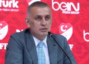 TFF Başkanı Hacıosmanoğlu’ndan milli futbolculara Bodrum’da villa vaadi: Cebimden vereceğim