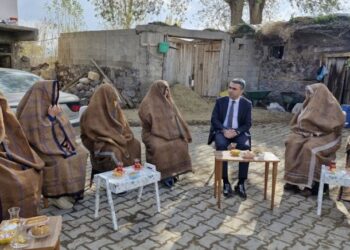 Erzurum Valiliği’nin ‘ihramlı kadınlar’ paylaşımı tartışma oluşturdu