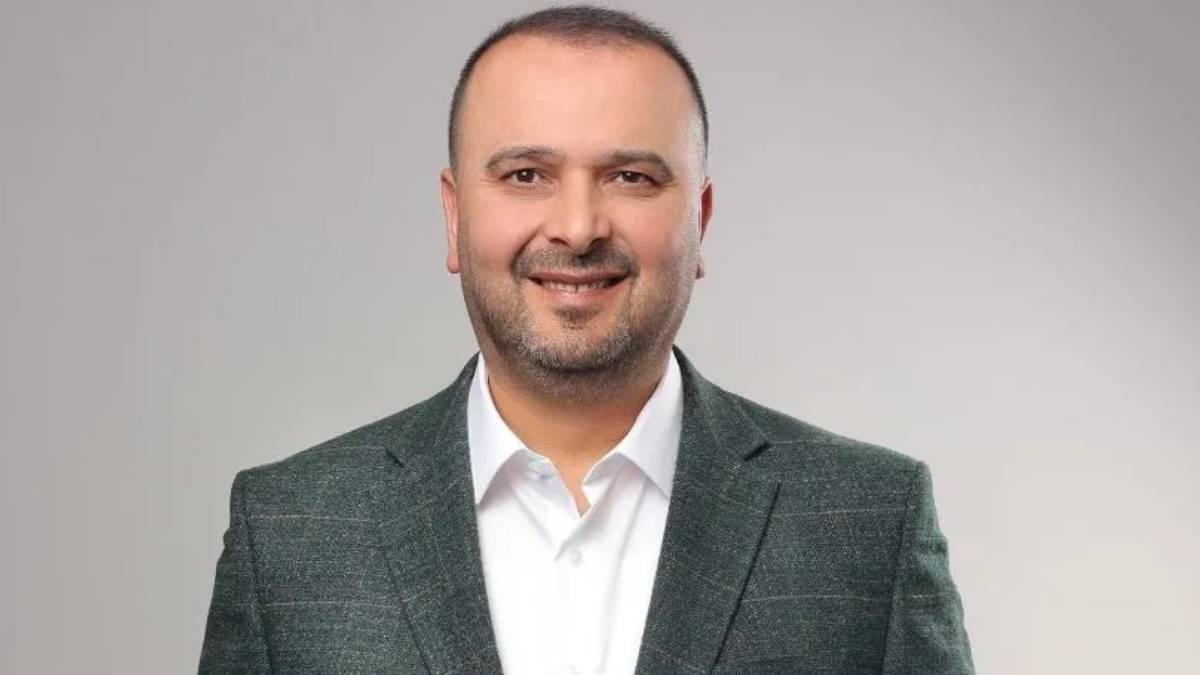 Burger King açılışına katılan AK Partili başkan: “Sadece kurdele kestim, yemek yemedim!”