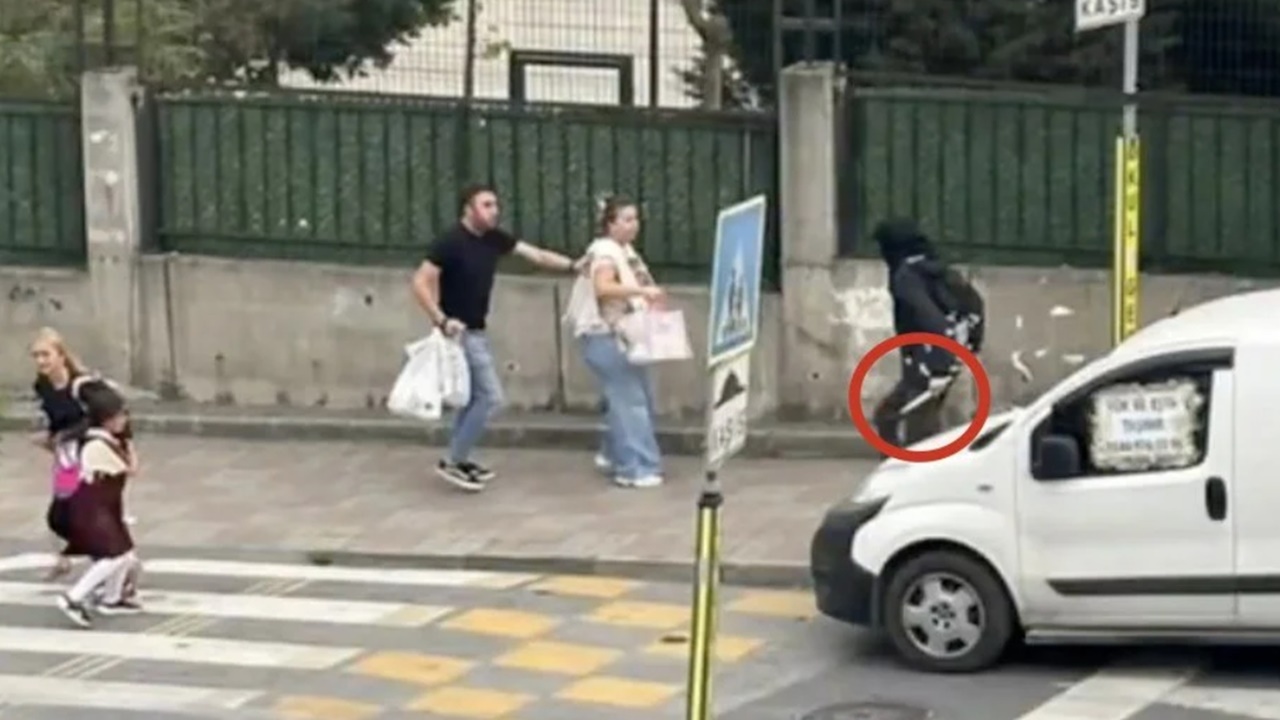 Önüne gelene bıçakla saldıran yabancı uyruklu: Bilgisayar oyununun etkisinde kaldım!