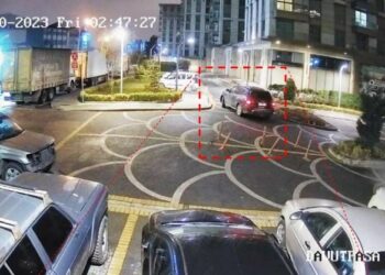 Türk Büyükelçiliğine ait kırmızı plakalı araçla kokain sevkiyatı