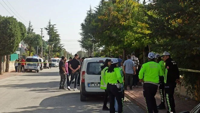 Konya'da polise bıçaklı saldırı! Polis memurunun durumu ağır 4 Konya'da polise bıçaklı saldırı! Polis memurunun durumu ağır