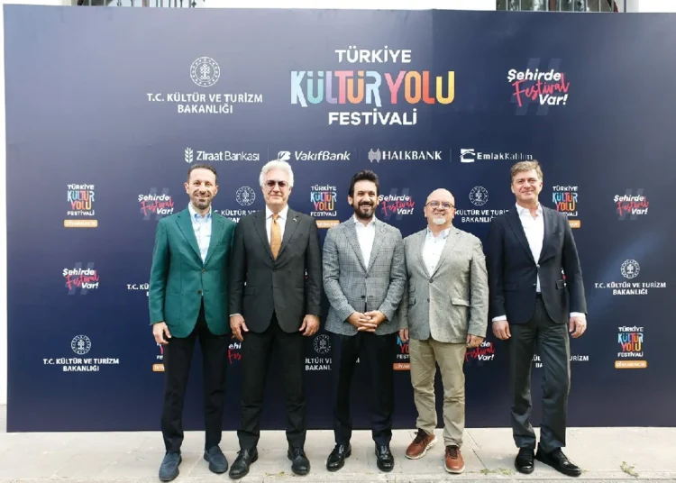 Kültür sanatın A takımı ‘dünyayı kötüye gidişten kurtarmak’ için daha çok çalışacak 1 Kültür sanatın A takımı ‘dünyayı kötüye gidişten kurtarmak’ için daha çok çalışacak