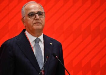 Mehmet Akif Üstündağ yeniden Voleybol’un patronu