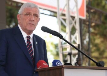 Dervişoğlu'ndan kayyuma itiraz: Devlet vatandaşına ve siyasete tuzak kurmaz 2 Dervişoğlu’ndan kayyuma itiraz: Devlet vatandaşına ve siyasete tuzak kurmaz