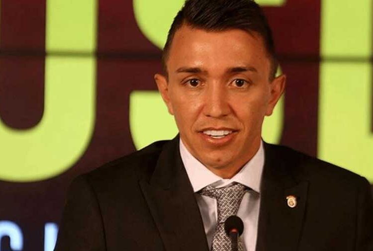 Galatasaray kalecisi Muslera kulüp satın aldı 1 Galatasaray kalecisi Muslera kulüp satın aldı