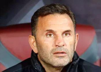 Galatasaray Teknik Direktörü Okan Buruk acil ameliyat edildi!