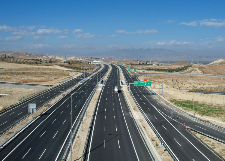 Aydın ile Denizli arasına yeni otoyol: Geçiş ücreti 385 TL 1 Aydın ile Denizli arasına yeni otoyol: Geçiş ücreti 385 TL