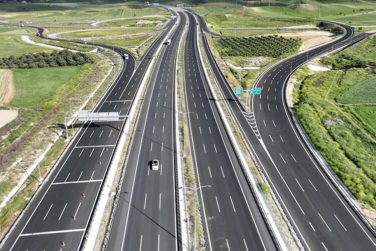 Otoyol geçiş ücretlerinde otomatik zam dönemi başlıyor 1 Aydın ile Denizli arasına yeni otoyol: Geçiş ücreti 385 TL