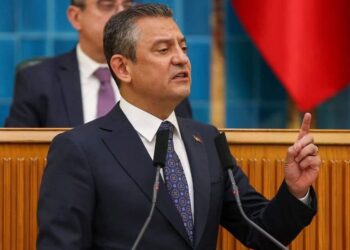 Özgür Özel: Erdoğan, yoksulluk konuşulmasın diye ortalığa ‘İsrail saldıracak’ lafını attı