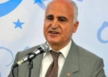 Eski Savunma Bakanı Sabahattin Çakmakoğlu hayatını kaybetti!