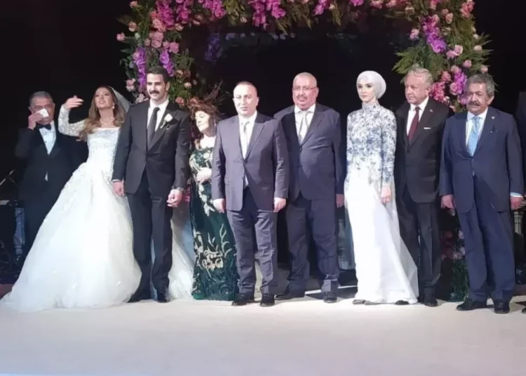 Şafak hastanesinin sahibi Seçim Öztürk, MHP'li Celal Adan'ın dünürü çıktı 1 Şafak hastanesinin sahibi Seçim Öztürk, MHP’li Celal Adan’ın dünürü çıktı