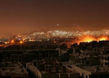 İsrail, Suriye’nin başkentini bombaladı; TV sunucusu öldü