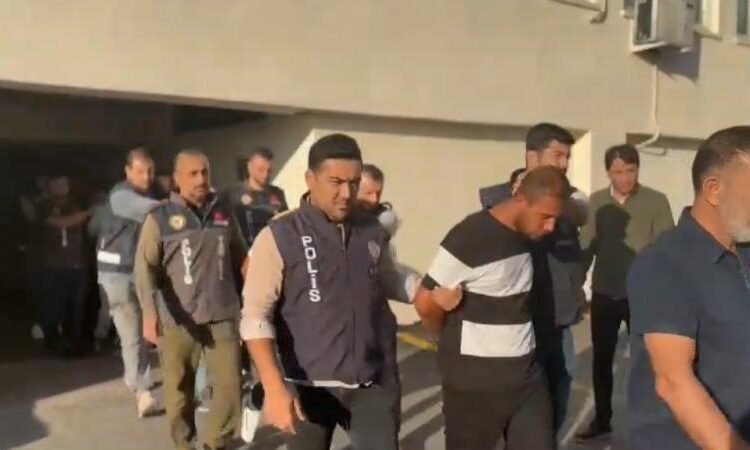 ‘Hesabınızı FETÖ ele geçirdi’ yalanıyla dolandırıcılık yapanlara operasyon 1 ‘Hesabınızı FETÖ ele geçirdi’ yalanıyla dolandırıcılık yapanlara operasyon