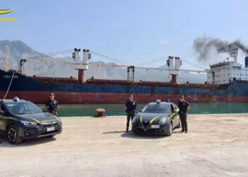 Dünyaya uyuşturucu sevkiyatını çoğunlukla Türk armatörler yapıyor