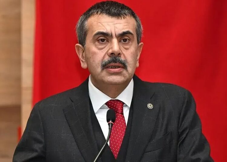 Yusuf Tekin'den 'kabine değişikliği' açıklaması: En çok beni konuşuyorlar... 1 Yusuf Tekin’den ‘kabine değişikliği’ açıklaması: En çok beni konuşuyorlar…