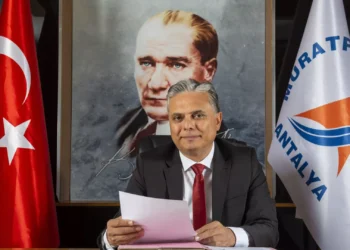 Muratpaşa Belediye Başkanı Ümit Uysal’ın oğlu banyoda vurulmuş halde bulundu