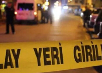 Yaşları 14 ve 17: İstanbul'da sokak ortasında silahla çatıştılar, biri hayatını kaybetti 2 Yaşları 14 ve 17: İstanbul’da sokak ortasında silahla çatıştılar, biri hayatını kaybetti