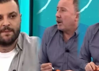 Canlı yayında olduğunu unutan Sergen Yalçın'dan şok hareket 8 Canlı yayında olduğunu unutan Sergen Yalçın’dan şok hareket
