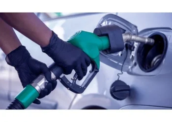 Benzine 74 kuruş zam geliyor!