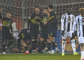 Beşiktaş, Maccabi Tel Aviv karşısında dağıldı! 4 Beşiktaş, Maccabi Tel Aviv karşısında dağıldı!