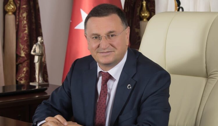 CHP, eski Hatay Belediye Başkanı Lütfü Savaş’ı ‘kesin ihraç’ istemiyle disipline sevk etti