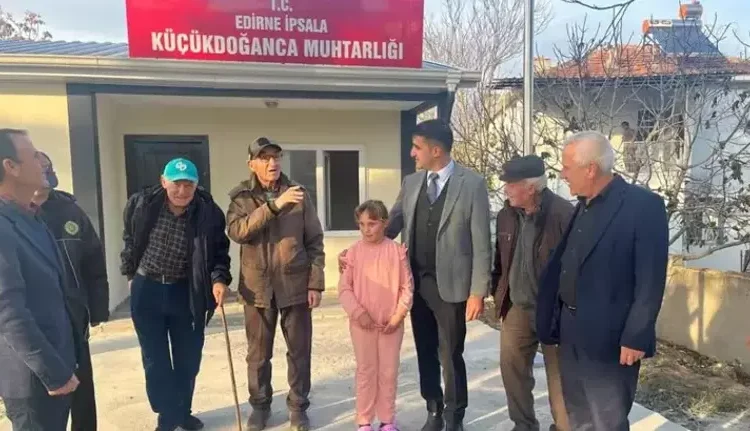 Köyün tek çocuğu olunca, arkadaşları da dedeler oldu