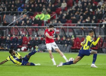 Fenerbahçe, AZ Alkmaar karşısında kayıp
