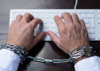 Dünyada sansür: Pakistanlı din adamları “VPN caiz değil” fetvası verdi, Rusya VPN’e savaş açtı