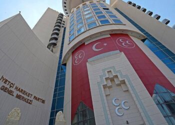 Genel Merkez istedi, MHP’de üç milletvekili istifa etti