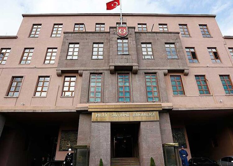 Pedofili ile suçlanan Bosna Hersek’te görevli asker, TSK’dan ihraç edildi