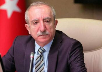 “Davul AK Parti’de… Tokmağa doğru vurulmazsa darbe çare haline gelir”