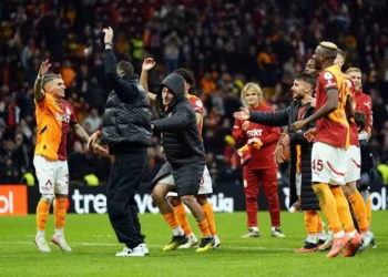 Safa Kar yazdı l GS ve FB kazandı, Beşiktaş kayıplarda!