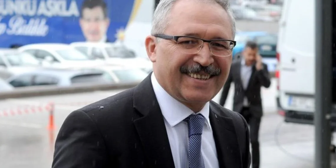 Anasayfa 67 Abdulkadir Selvi’den ‘kayyım’ iddiası: ‘Bu bir başlangıç gibi gözüküyor’