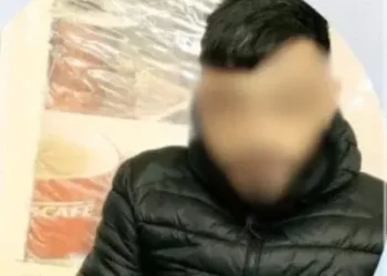 Çocuğuna bıçak dayayan baba gözaltında, çocuklar koruma altına alındı