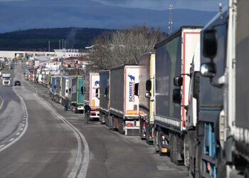 Hamzabeyli’de kuyruğun başı var sonu yok!