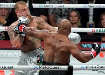 Jake Paul, Mike Tyson efsanesini mağlup etti