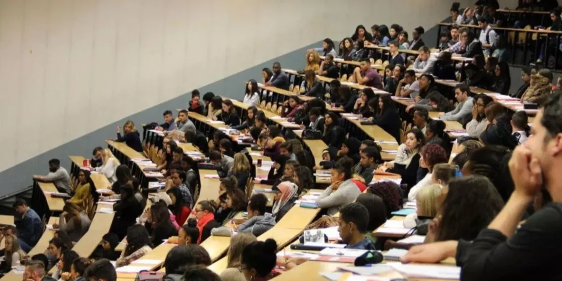 Üniversiteli öğrenci sayısı Avrupa ülkelerinin bile nüfusunu geçti