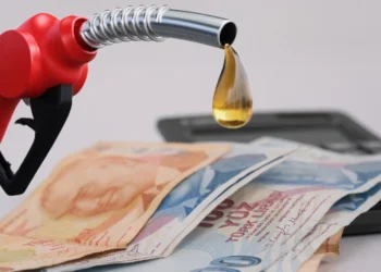 Motorine 1 lira 25 kuruş zam! Yeni tarife bu gece pompaya yansıyacak