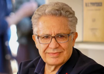 Zülfü Livaneli: “Yüksek konser bedelleri belediyeleri zorluyor” 5 Zülfü Livaneli: “Yüksek konser bedelleri belediyeleri zorluyor”