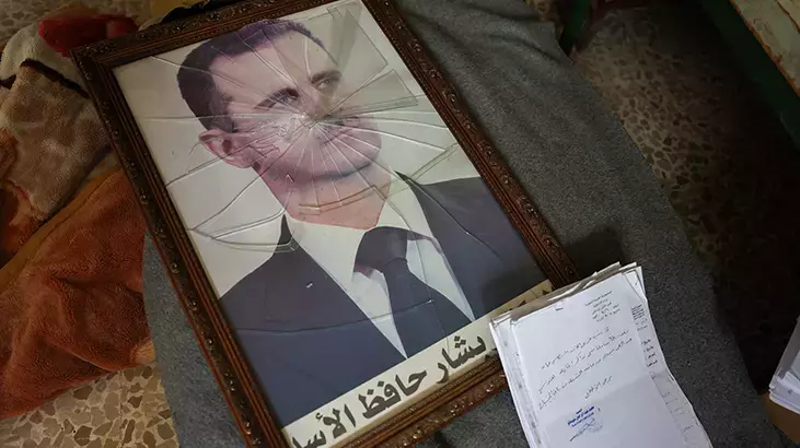 Esad’ın uçağı düştü mü, yakalanmaması için şaşırtma mı yapılıyor? 1 61 yıllık rejim çöktü! Halk kutlamalara başladı