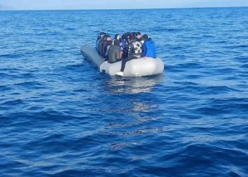 Akdeniz’de göçmen dramı: 11 yaşındaki kız 3 gün boyunca denizde mahsur kaldı