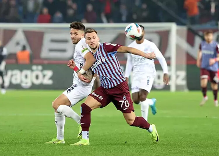 Kasımpaşa, Trabzonspor maçı için hakemleri MHK’ye şikayet edecek