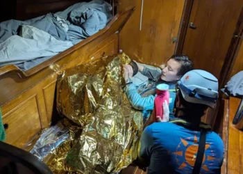 Akdeniz’de göçmen dramı: 11 yaşındaki kız 3 gün boyunca denizde mahsur kaldı
