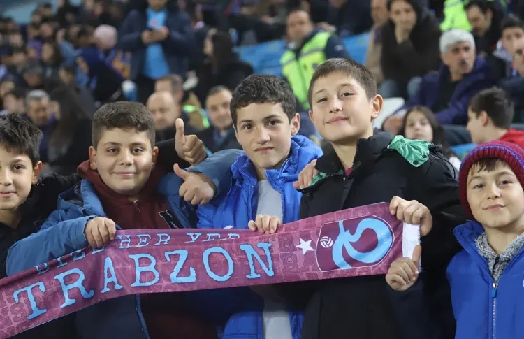 Safa Kar yazdı l Günün kazananları Galatasaray ve Trabzon! 1 Safa Kar yazdı l Günün kazananları Galatasaray ve Trabzon!